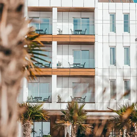 Dazur Coast Hotel