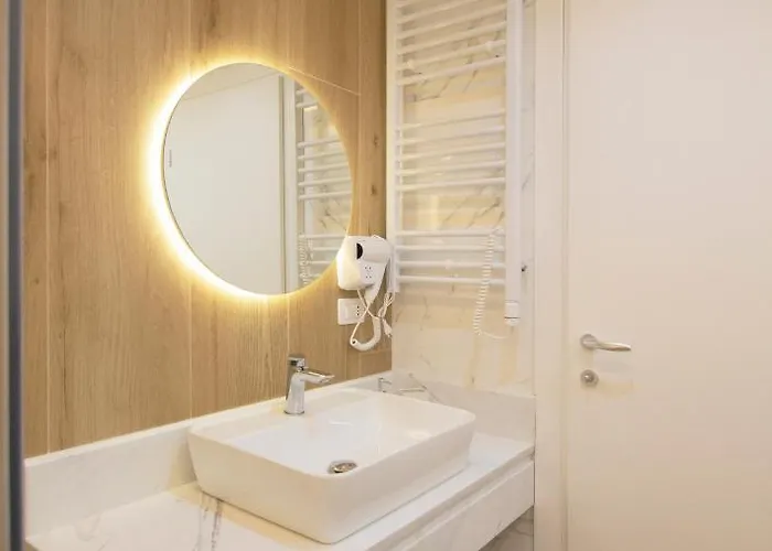 Dazur Coast Hotel