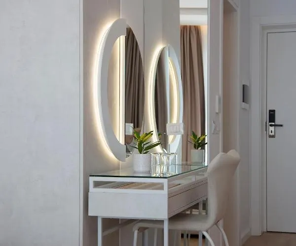 Dazur Coast Hotel