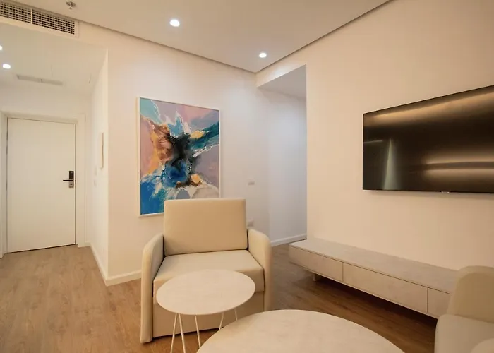 מלון Dazur Coast אוריקום