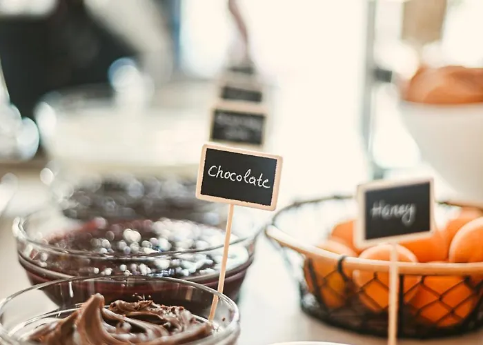 Dazur Coast מלון